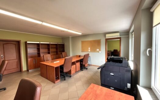 Budynek biurowo-warsztatowy +wiata magazynowa