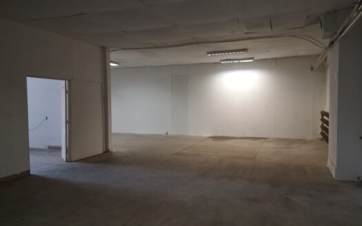 Budynek biurowo magazynowy