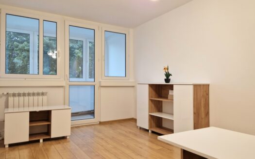 Nowoczesne na 1 piętrze z baloknen duży parking