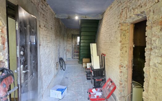 bezpośrednio | kamienica | Katowice | nowy dach