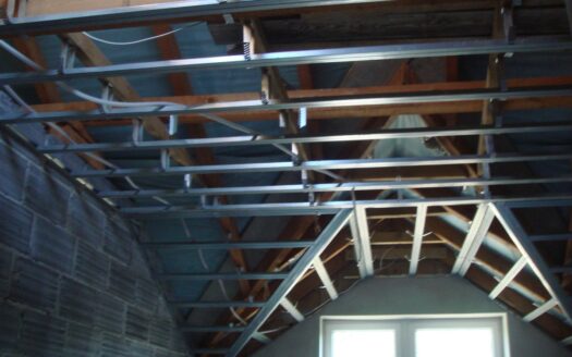 Dom w sercu pachnącego lasu.