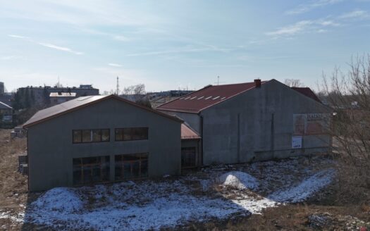 Hala handlowo-usługowa 1200m2 w centrum Bełchatowa