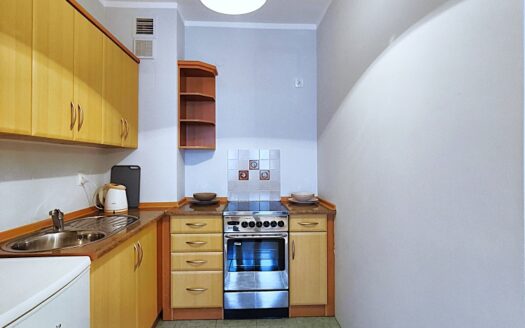 Kawalerka przy wejściu do metra Natolin