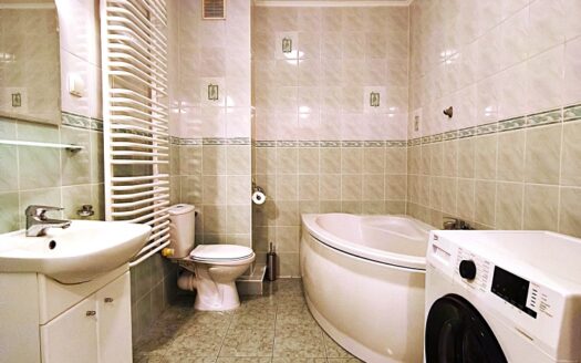 Kawalerka przy wejściu do metra Natolin