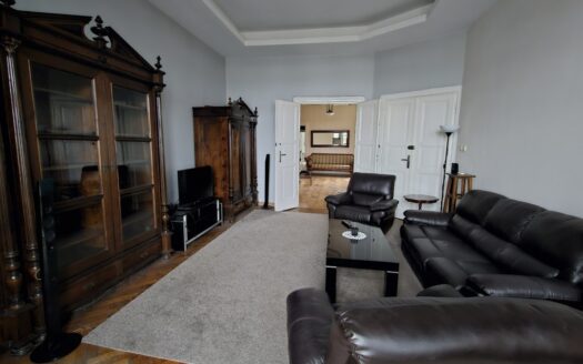 107 m² | Plac Dąbrowskiego | kamienica | winda