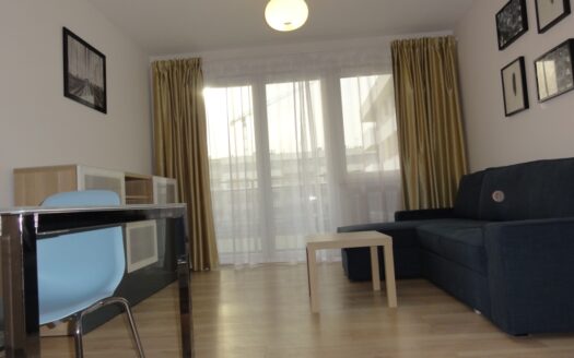 Wynajem-mieszkanie z miejscem garażowym i komórką