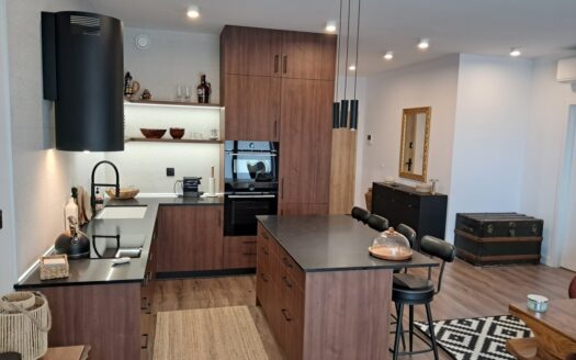 Luksusowy apartament z widokiem na Odrę.