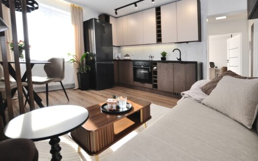 Nowe 1 Piętro 2 Pokoje Duża Piwnica Bez Prowizji