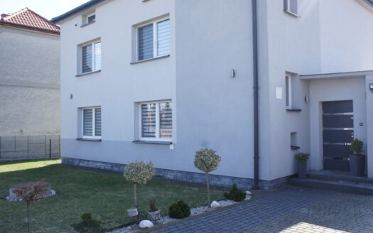 Niepołomice-Wola Batorska. Ładny dom wolnostojący