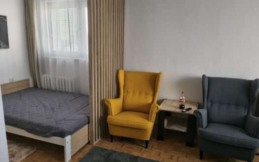 Kawalerka na sprzedaż w Ząbkach