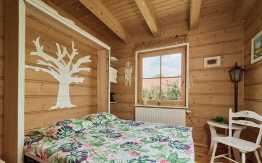 Artystyczny dom z ogrodem japońskim