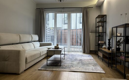 Piękny nowy wykończony segment w super lokalizacji