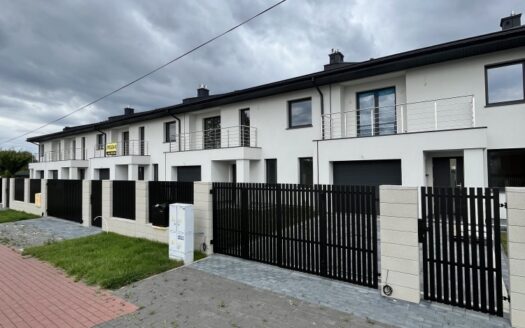 SPRZEDAM DOM W ZAB. SZEREGOWEJ OŻARÓW MAZOWIECKI